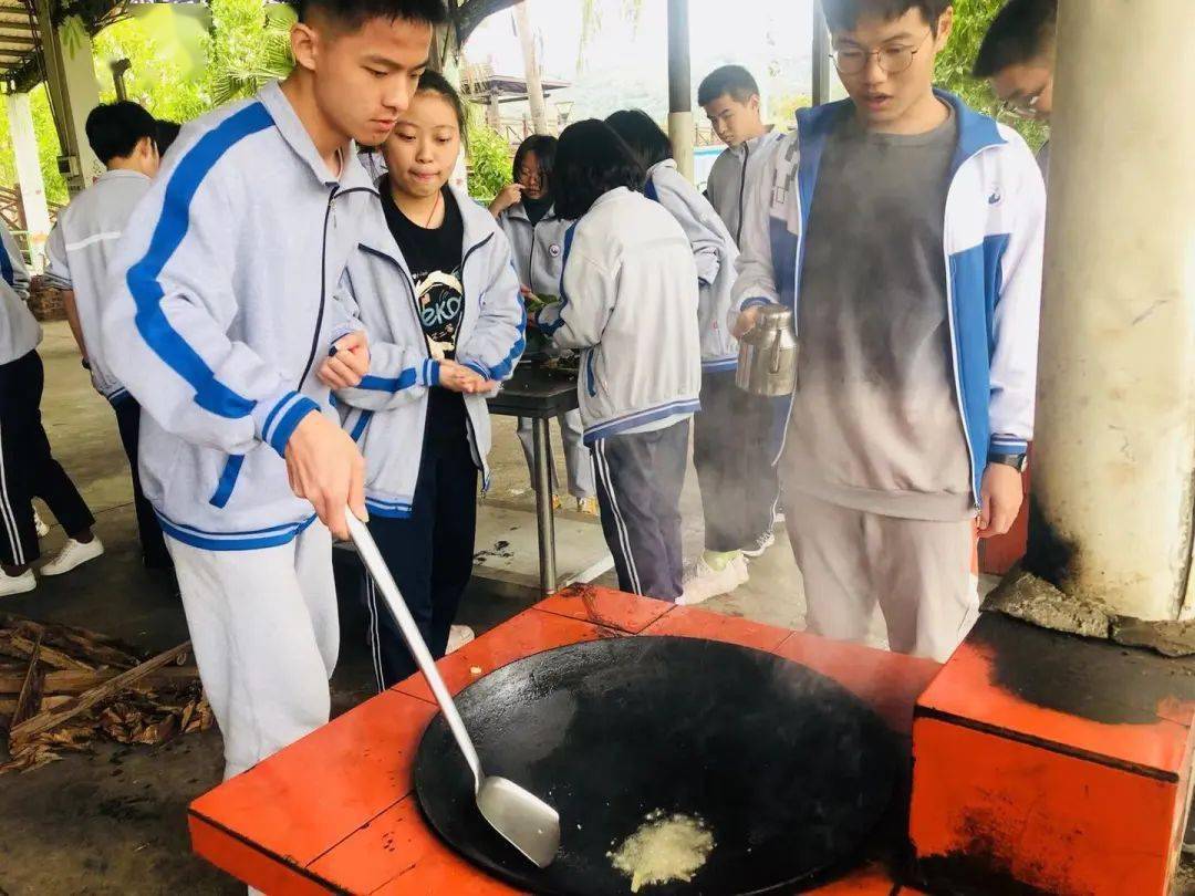 长泰县第一中学高二年级东南花都研学实践活动合学与行逐梦青春