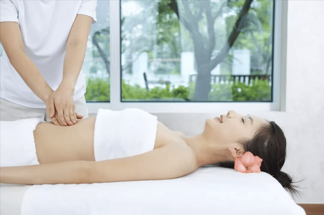 经常背部按摩能变薄 359be7e527d243b18e3430d71edae076.png