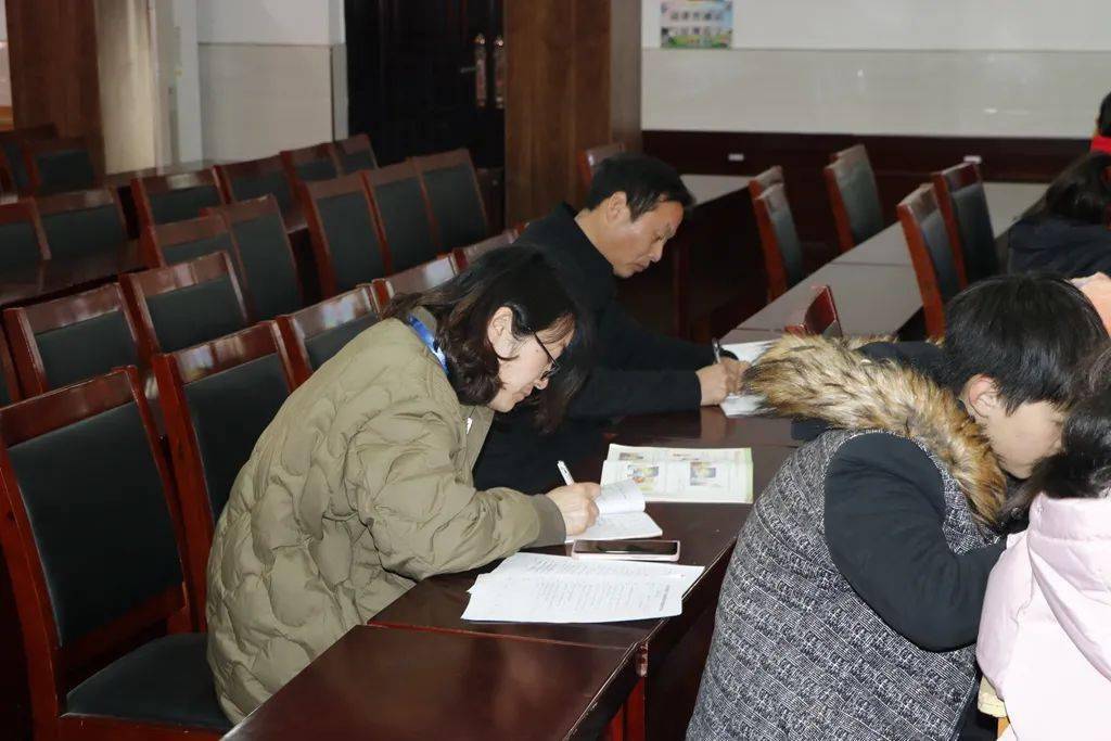 姜堰区素质教育综合督导评估组督导溱潼实验小学工作
