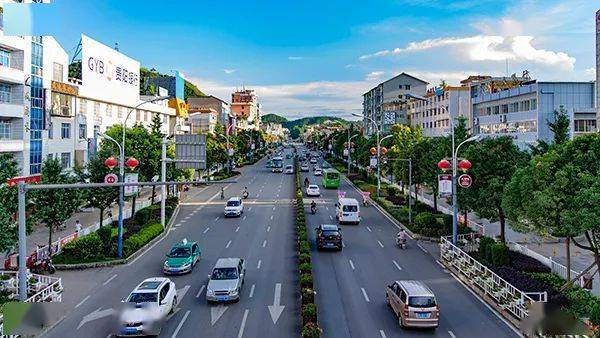 黄果树gdp_黄果树瀑布图片(2)