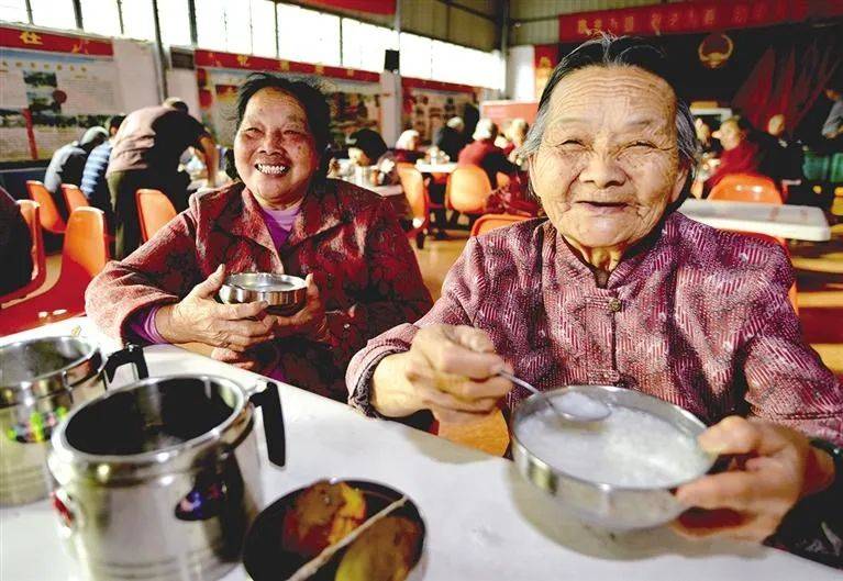 2020年各省人均寿命_海南去年城乡居民人均可支配收入27904元,全省人均预(2)