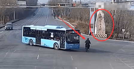 速度快的车撞上速度慢的车 bf18fb23d3ad4ad59f3ab33f60ee3ece.png