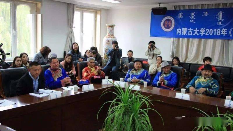 外蒙古有多少人口_外蒙古女人图片(2)