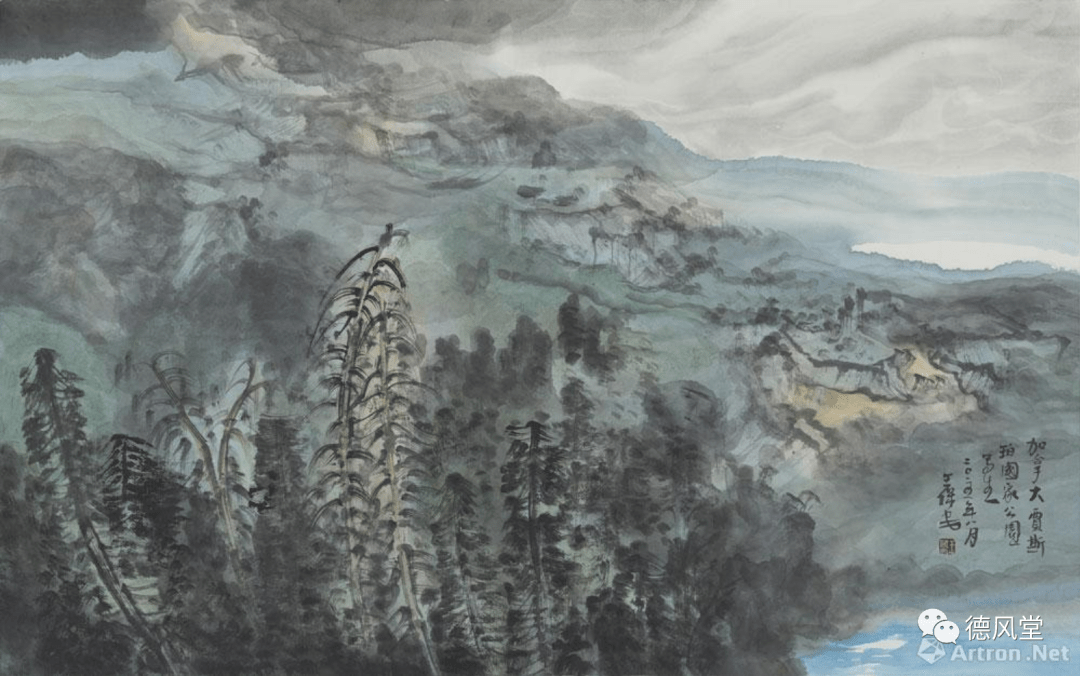 身陷鸿蒙紫气中——读王保安的山水画