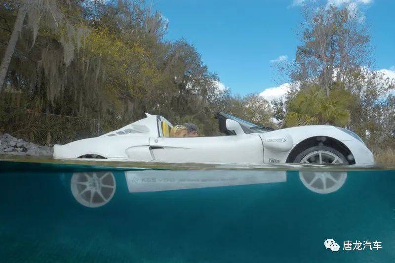 海底爬行车 b6f7c6828cd94bd69133f2abcf24da71.jpeg