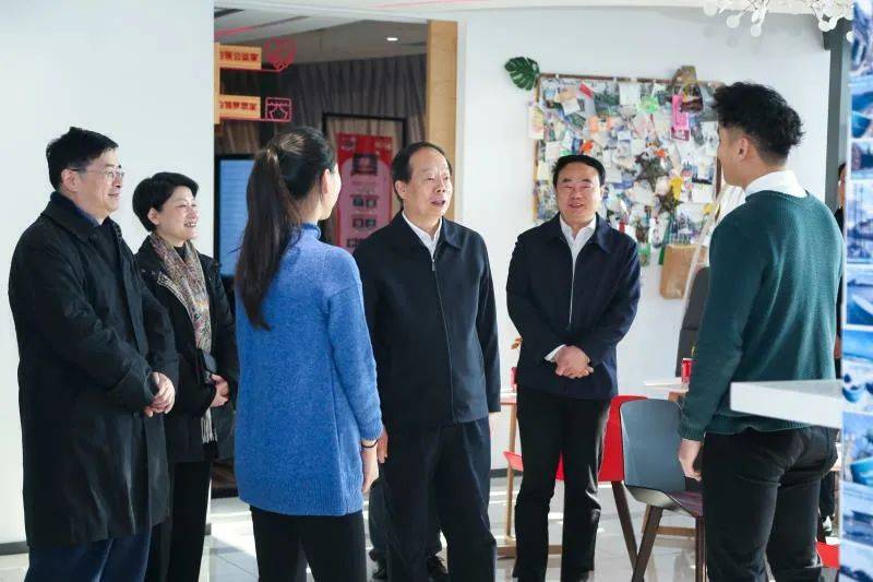 国家民委副主任赵勇调研静安区民族工作