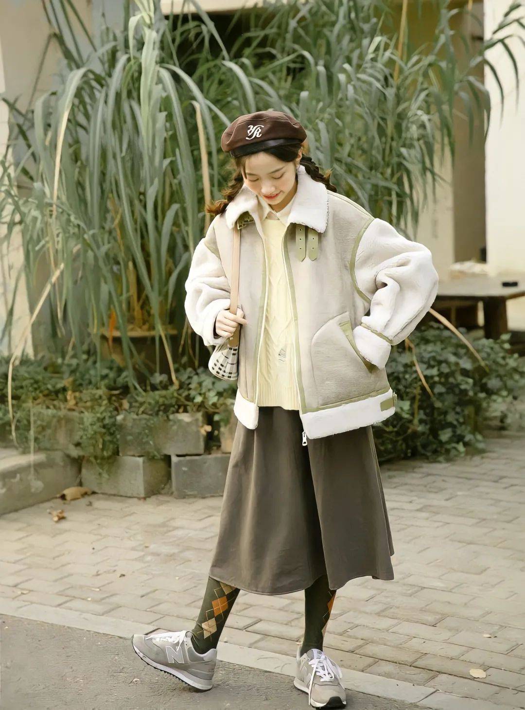 比较厚重的卫衣 3dfd493ca73d44cc8e9acaac1c877754.jpeg