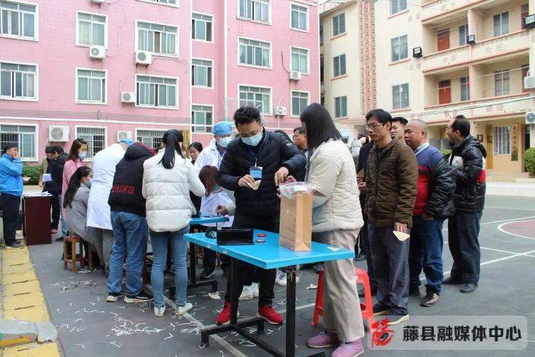 藤县各镇人口_广西梧州藤县照片