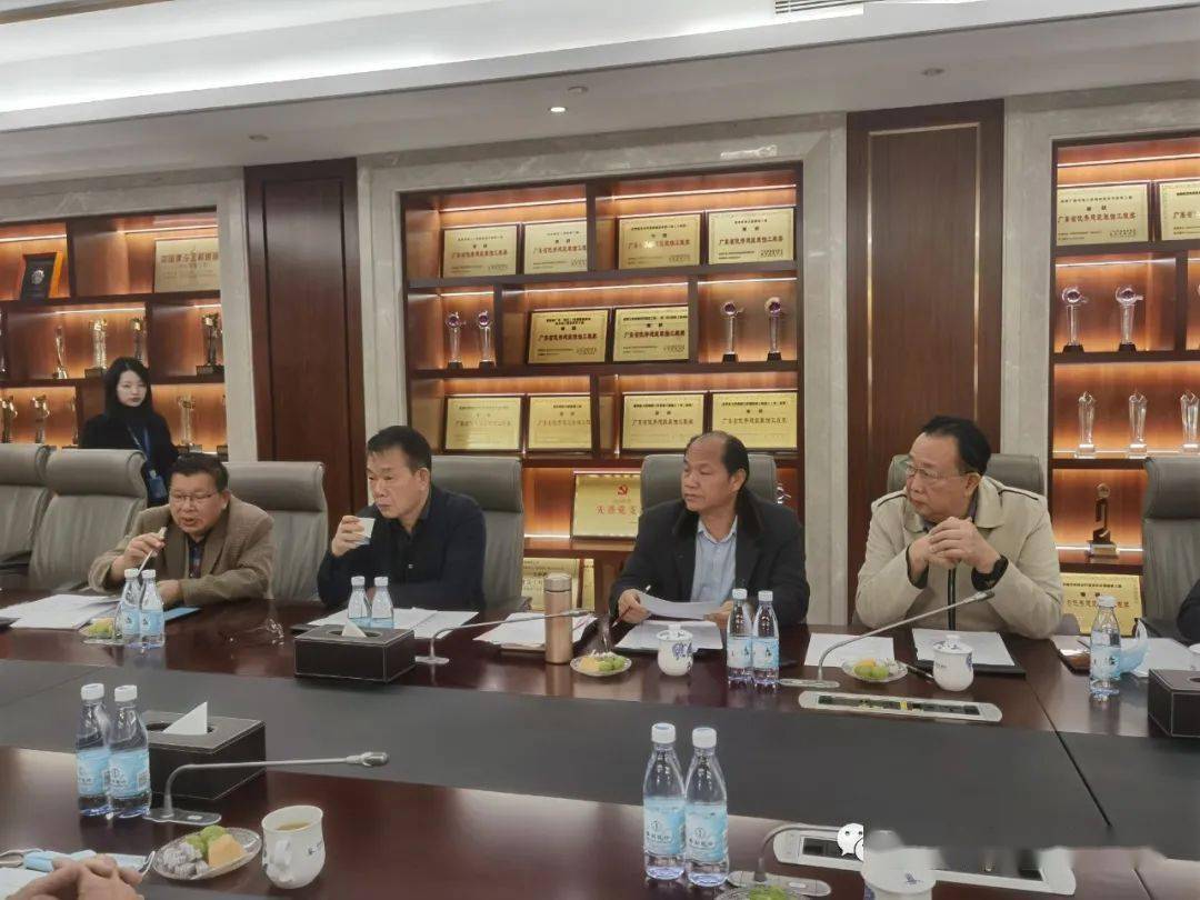 深圳齐集那么多叶氏重量级人物他们商量什么大事