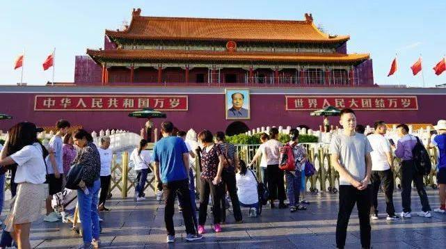 2021年底我国经济总量_我国经济总量照片
