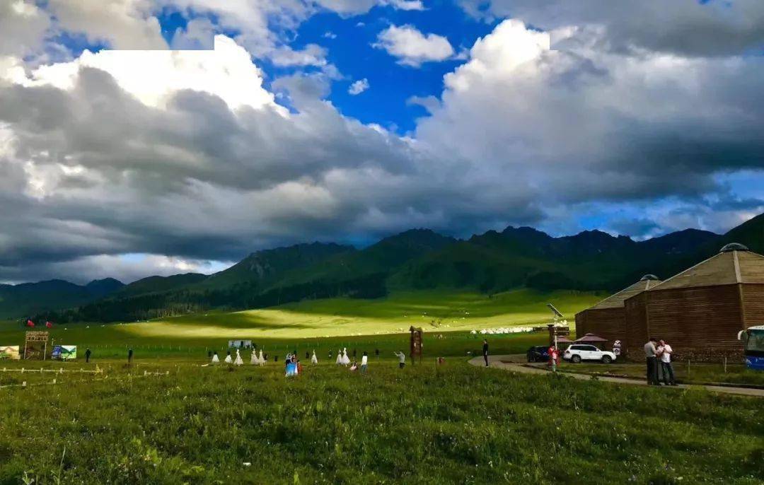 那拉提草原:新疆目前唯一创建国家级旅游度假区的景区