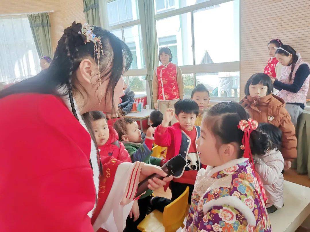 蒋什么字成语_什么灵什么现四字成语(2)
