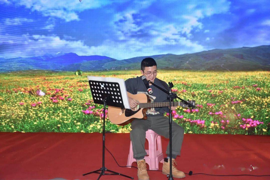 民族团结简谱_民族团结手抄报(3)