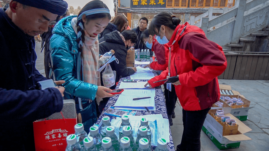 凤凰县2021年gdp_湘西凤凰县1996年图片(3)