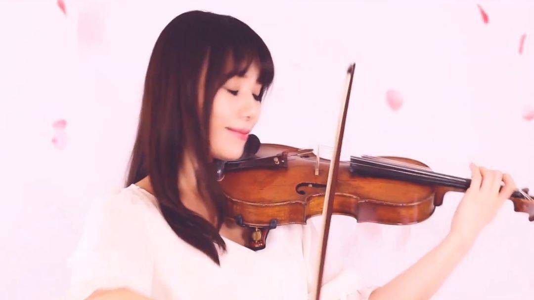 日本美女小提琴家石川绫子演奏周杰伦《告白气球》附小提琴谱
