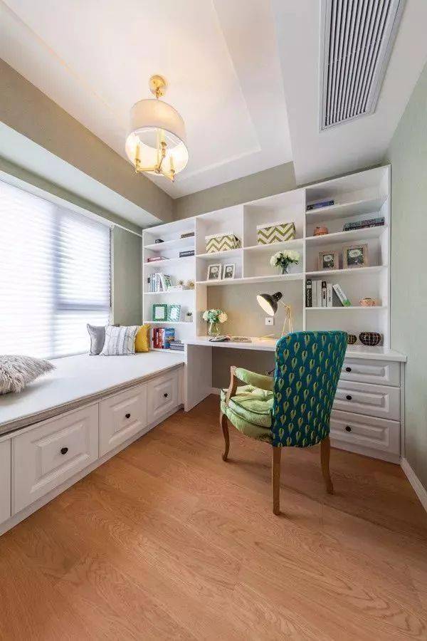 飘窗可以改成榻榻米吗 e7618e9e5f8e471590ce332b36b2b91f.jpeg