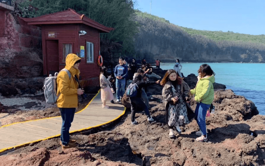 涠洲岛旅游热度攀升!元旦北海文旅市场持续复苏。