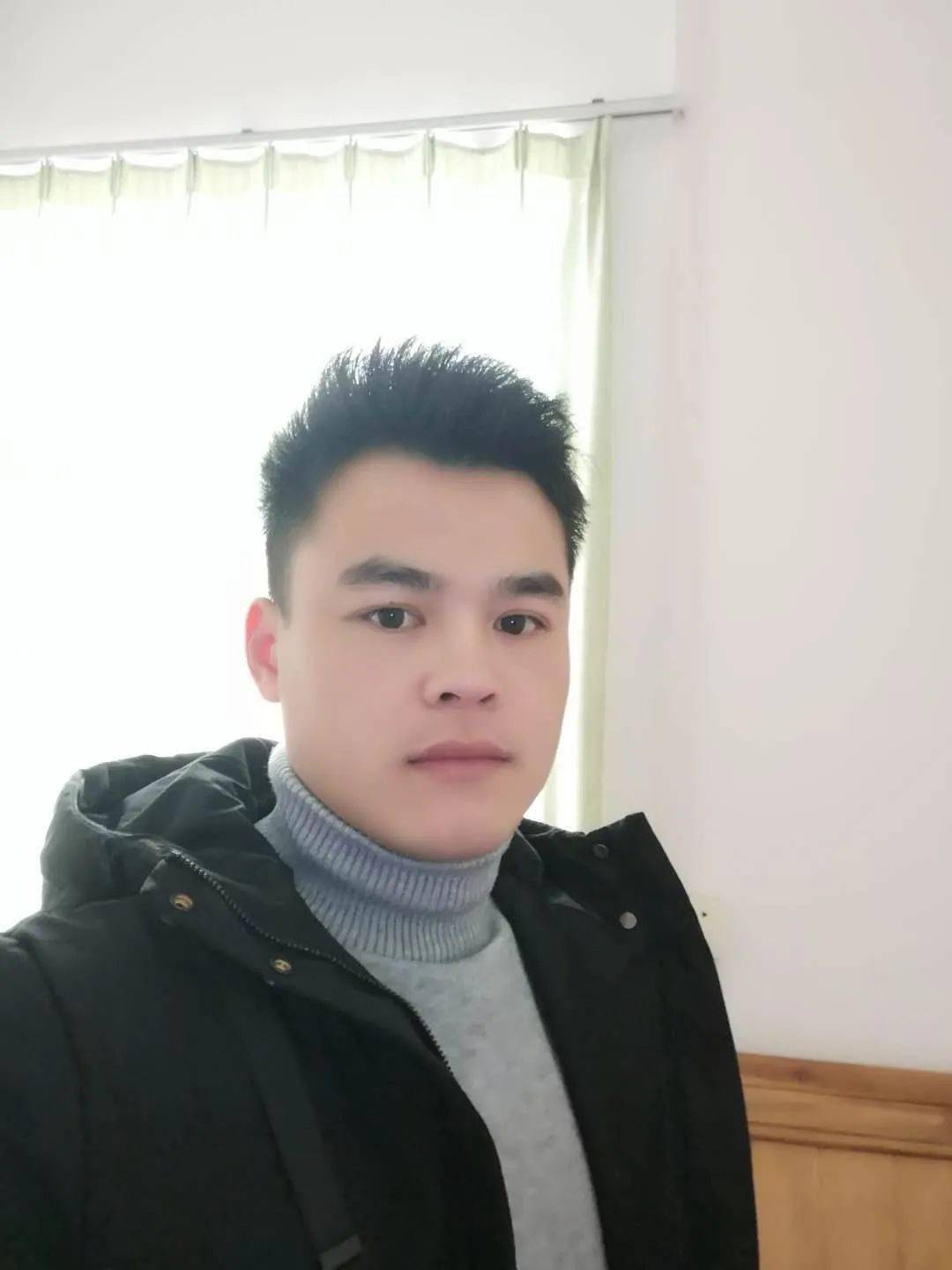 微相亲 | 平南镇隆90后帅气稳重的小伙,期待活泼开朗的你