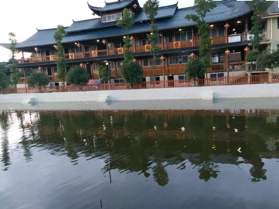 农庄通道侗乡泼墨山庄洪江群红山庄2015年湖南省五星级乡村旅游区中方