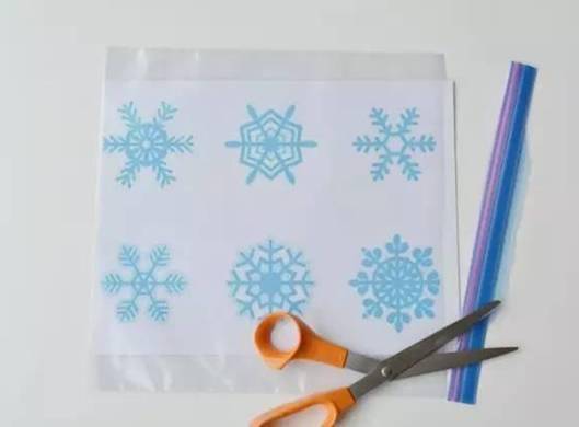 手工|陪孩子制作雪花窗贴