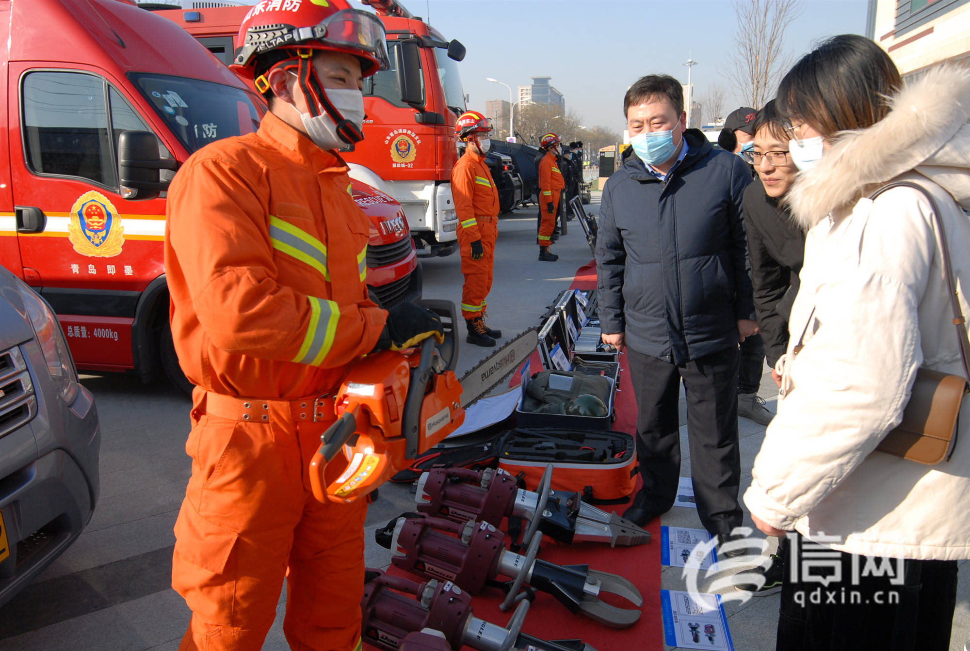 塑造铁军形象 即墨公安热烈庆祝首个中国人民警察节