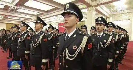 公安部正式公布警礼服样式附多张细节图