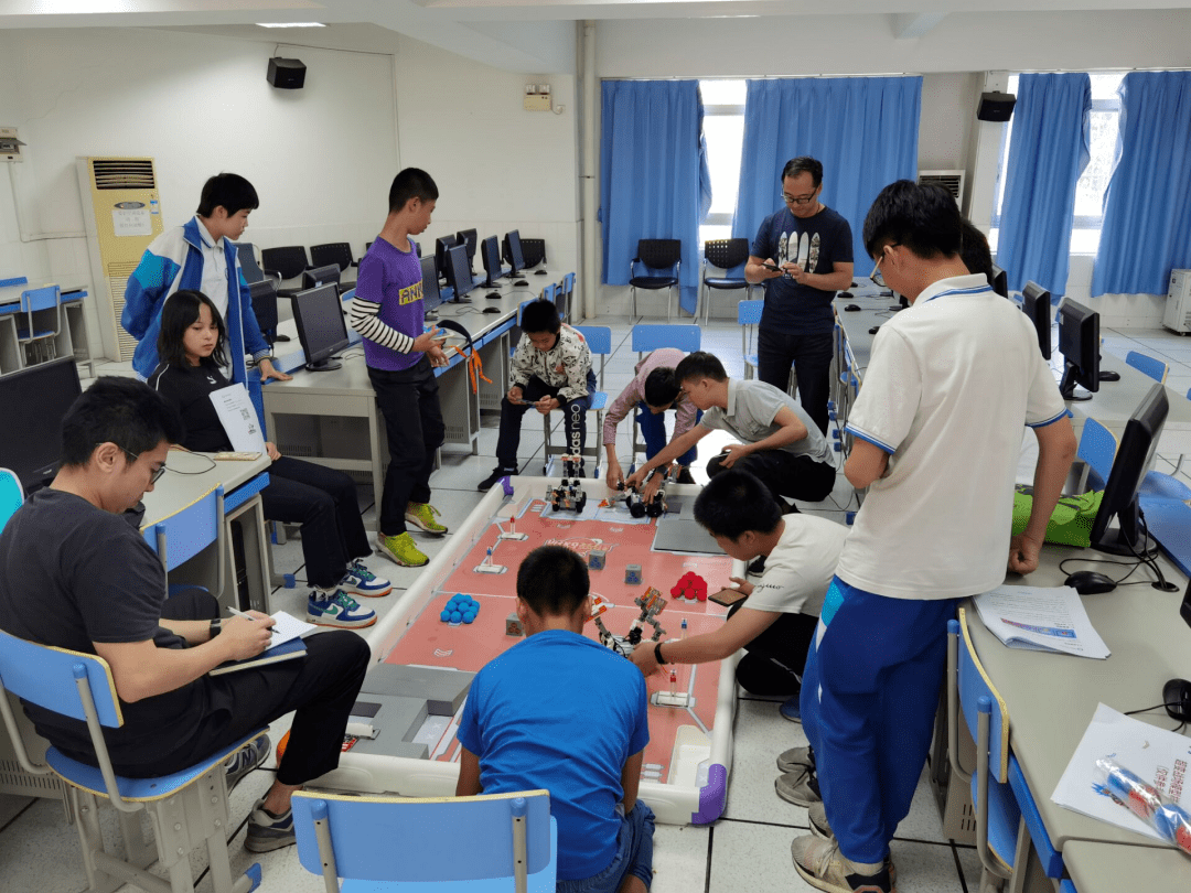 2020世界机器人国家_科技竞赛喜讯|我校获得2020世界机器人大赛总决赛全