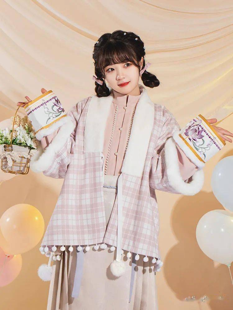 汉服少女袄裙这么穿,冬季也要暖暖哒!