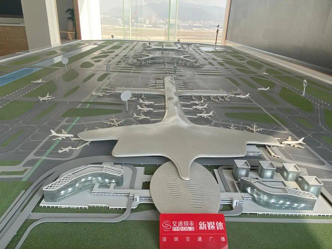 货运机场排名_机场货运车图片(2)