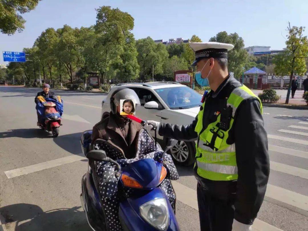 多车被扣丨萍乡禁行无牌的摩托车非机动车