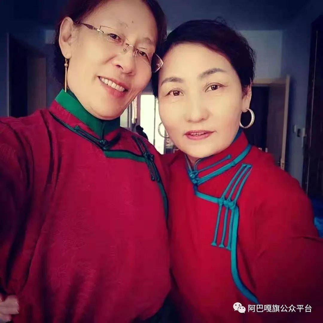 色勒扎布,乌兰,满达日娃,娜仁花,米德格玛,马力,扎那,闫金,其木格提供