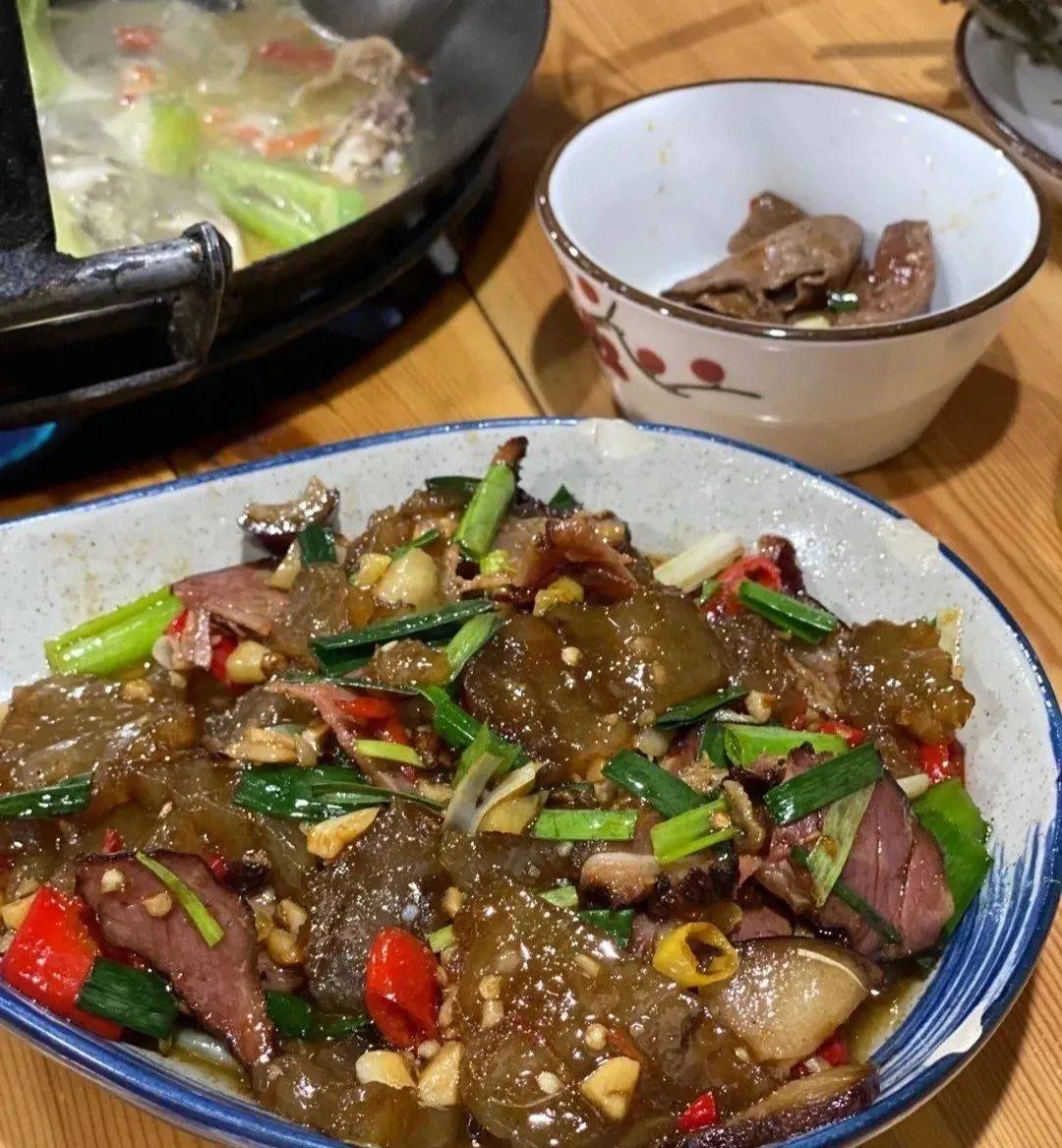 红薯粉炒乡里腊肉