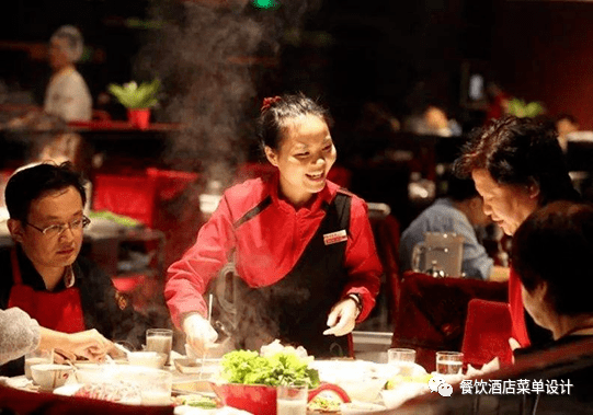 餐厅向海底捞学习服务,关键做到这五点