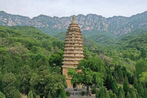 嵩岳寺塔1500岁了嵩岳寺塔一书正式发行出版试图揭开千年前的创塔谜团