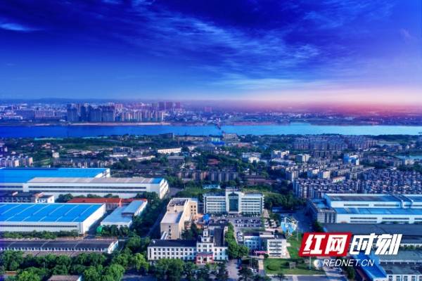 湘电集团有限公司党委书记,董事长 周健君