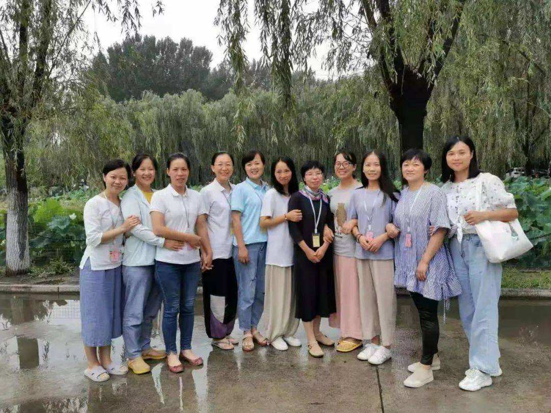 湖南郴州有这样一群人,在辛庄师范经常能看到他们的身影:第一届暑期