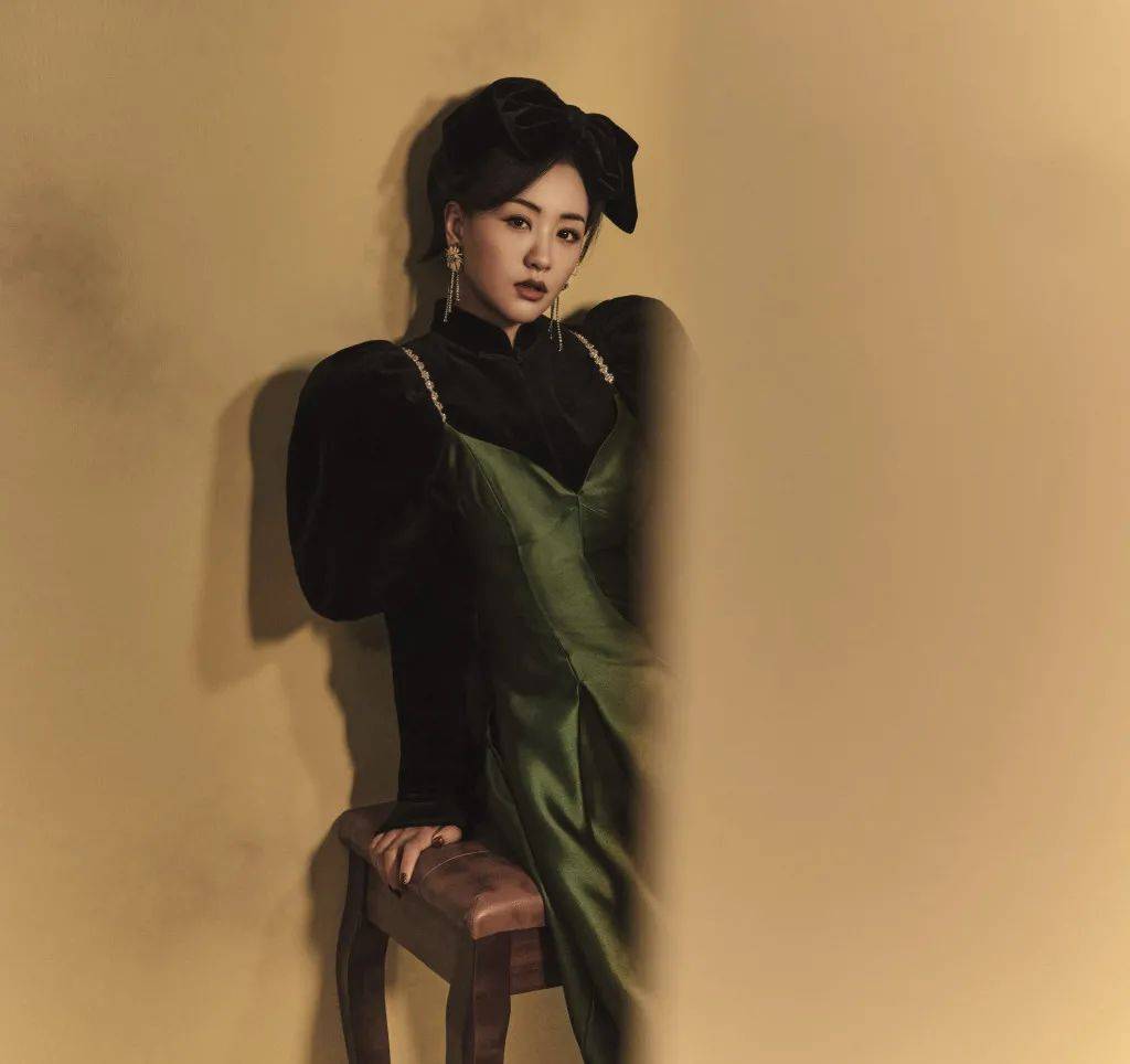 氛围感美女从不是张口就来