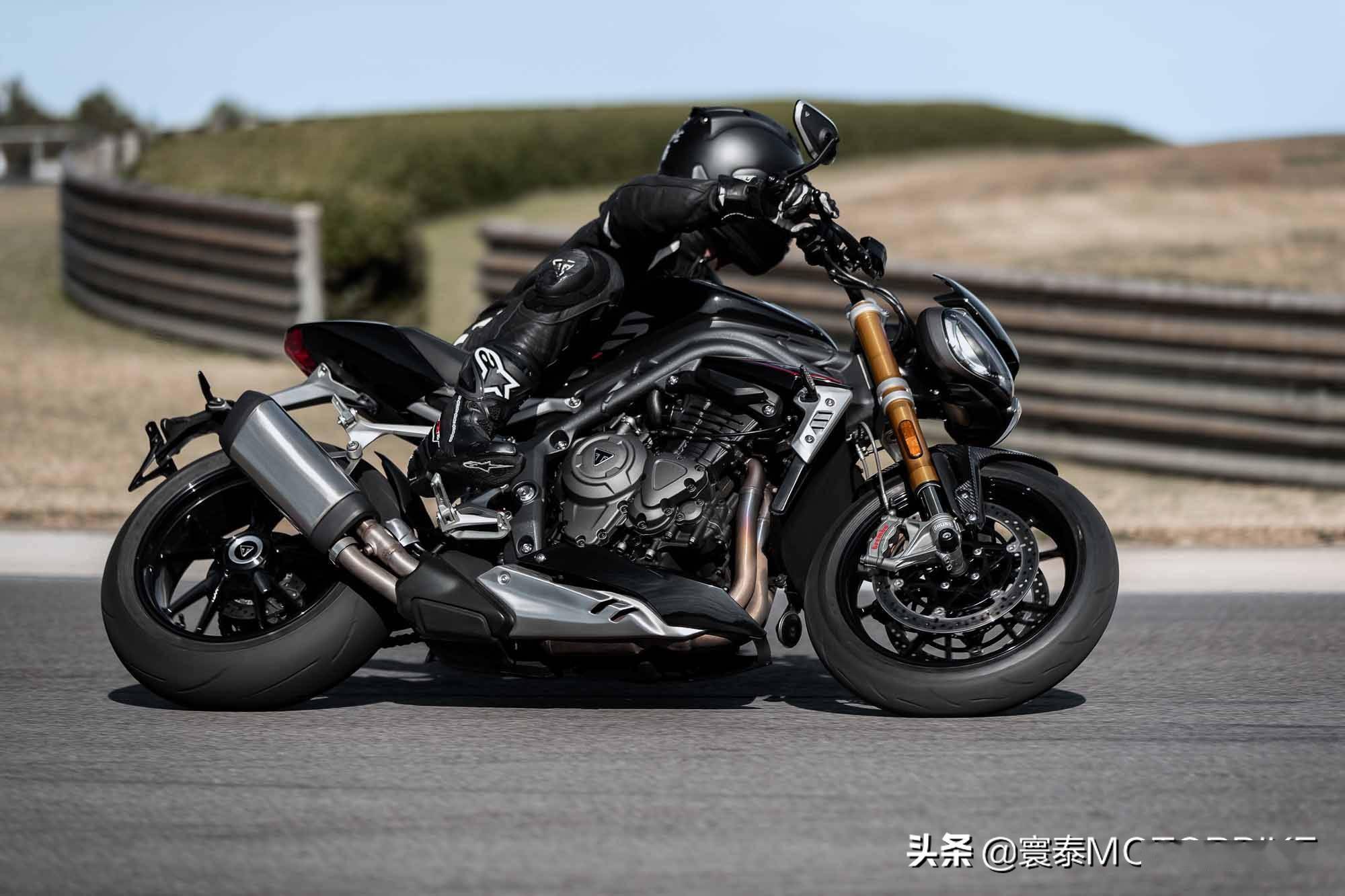 史上最强三缸街车凯旋speedtriple1200rs