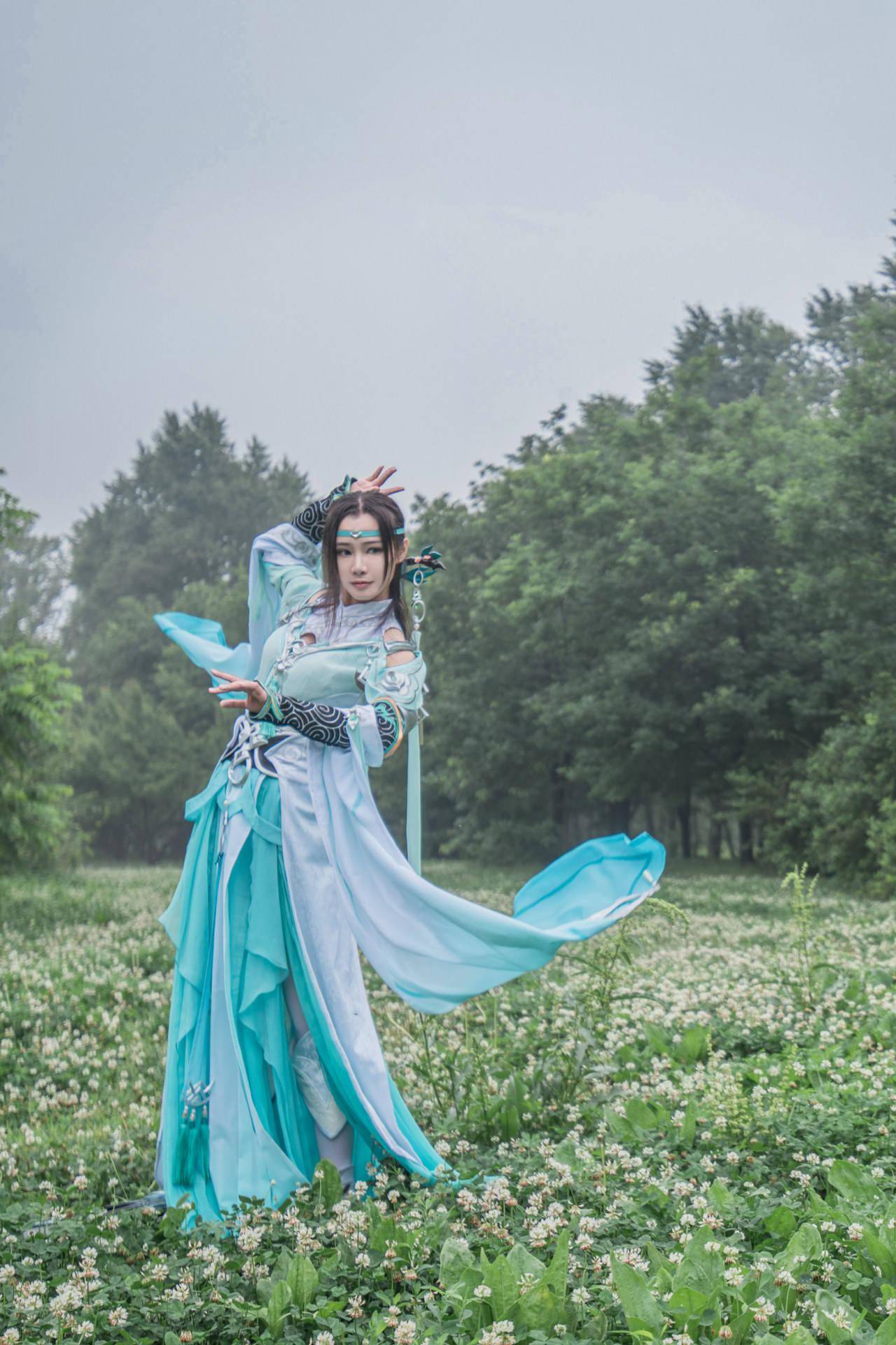 剑网三雪河琴娘cosplay--骤雨初霁