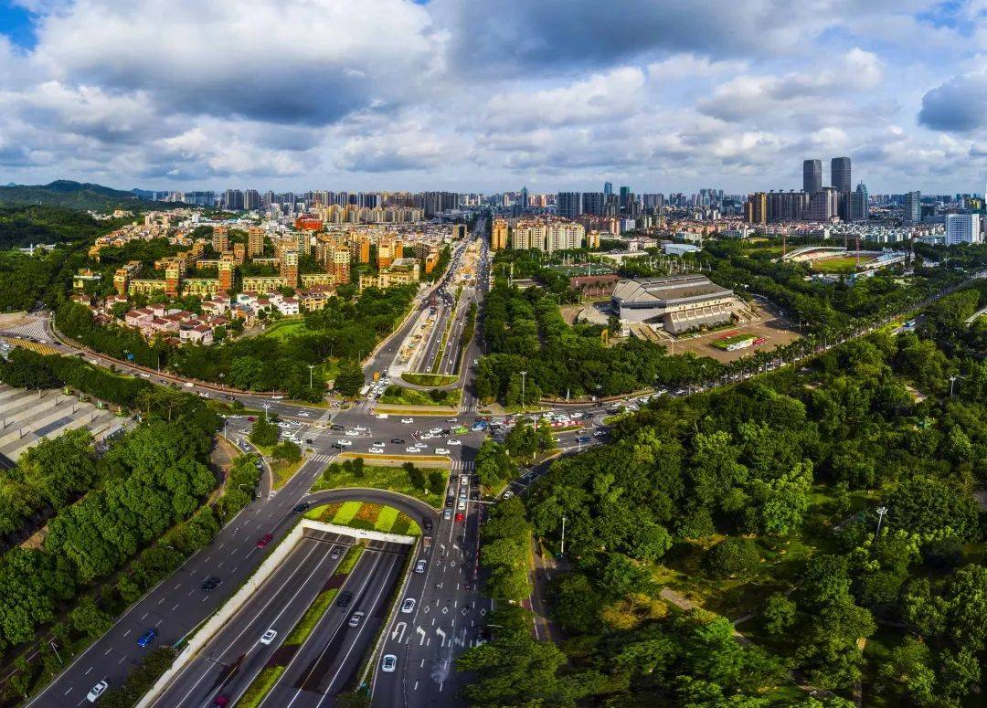 中山市东区博爱五路,兴中道,博爱四路一带风光(简建文摄)