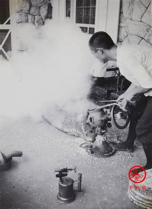 老照片解读爆米花历史:不仅是零食,曾是抗战军粮