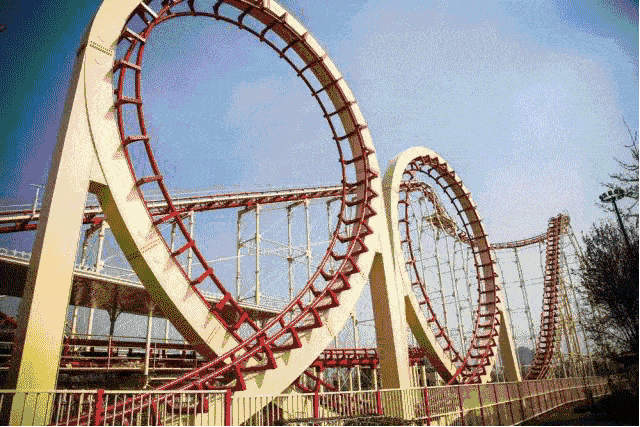 嗨玩设备在春节期间给大家无穷的欢乐还有chao多卡通明星乡小小,泼猴