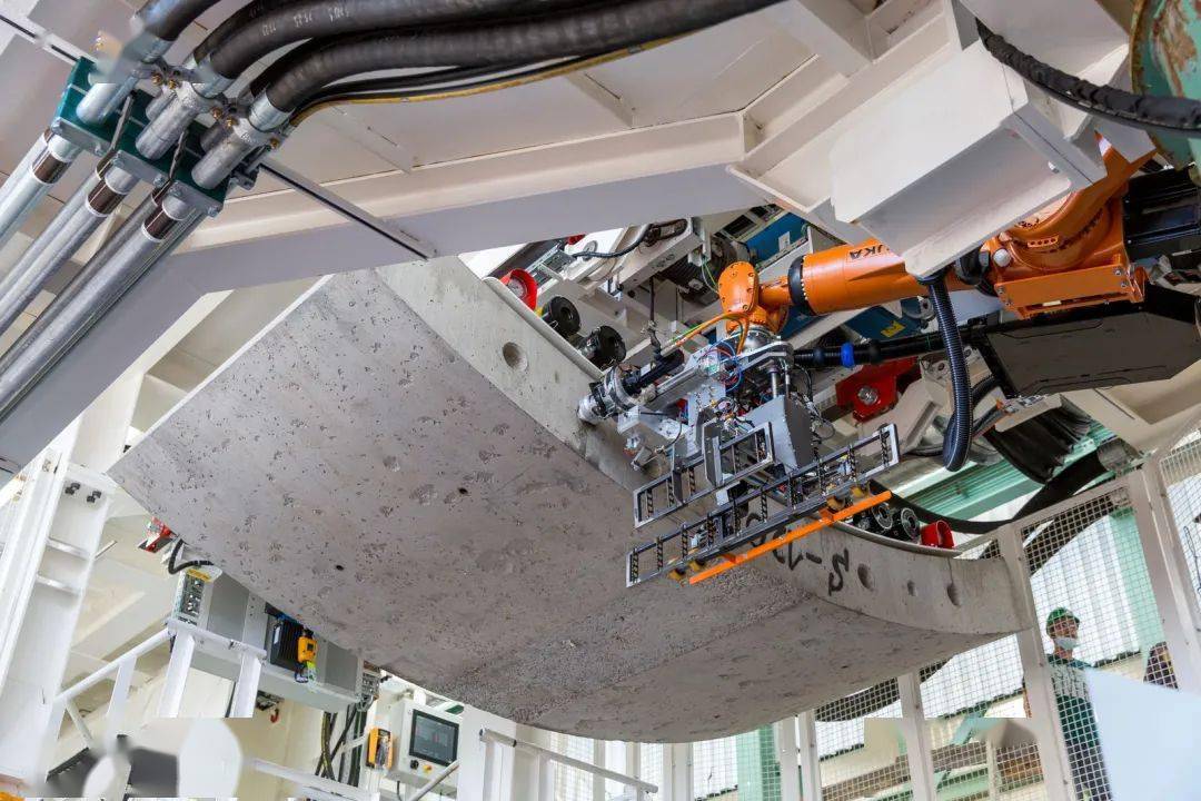 安全与效率兼顾自动管片拼装机器人将应用于英国hs2工程盾构
