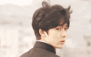 老公结婚前后私密照曝光,朋友圈的女人都炸锅了!_男人