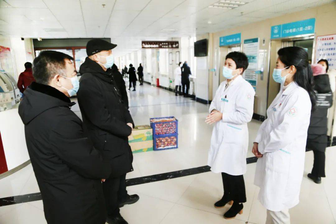 张兴旺,王兴扬到鄂伦春旗中蒙医院和大杨树镇社区卫生