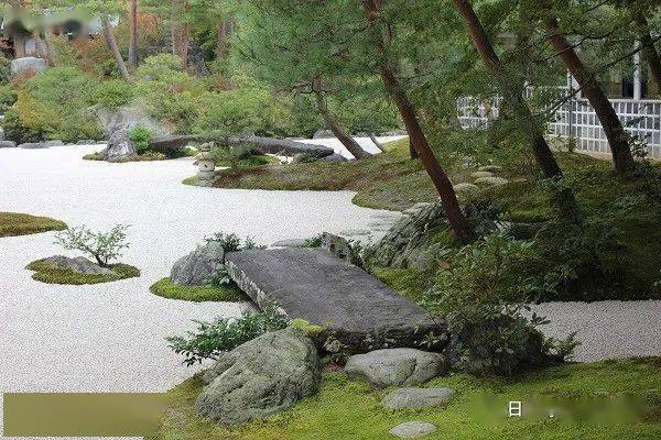 分享枯山水在石筑成的无水之庭看见了奔涌的江河湖海