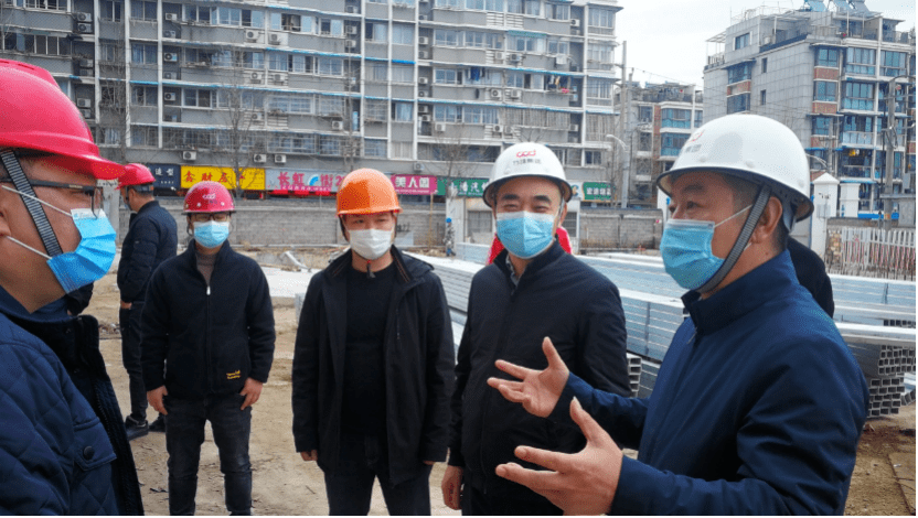 市建设局局长钟小松一行赴燃气供水企业在建工地开展节前安全检查