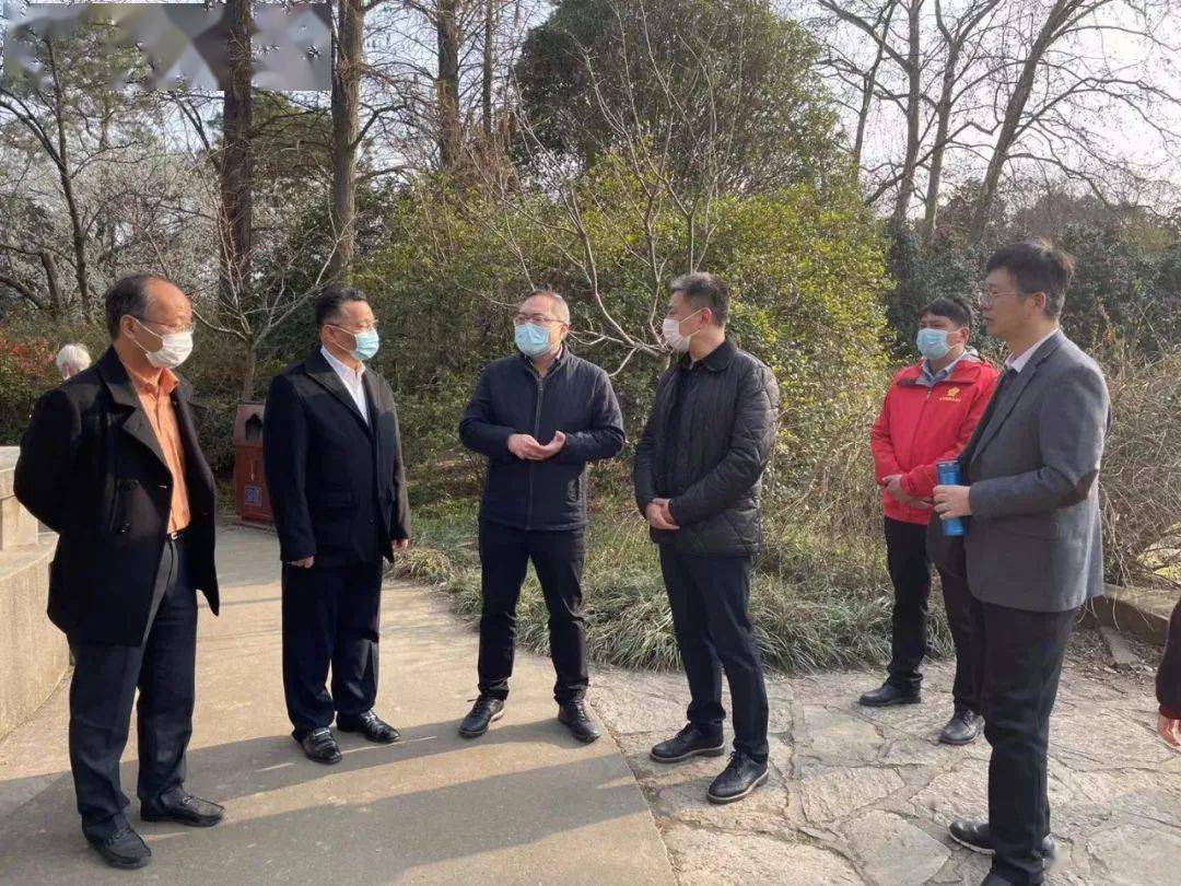 市政府副市长张明康一行来梅园景区调研春节期间游客接待和疫情防控