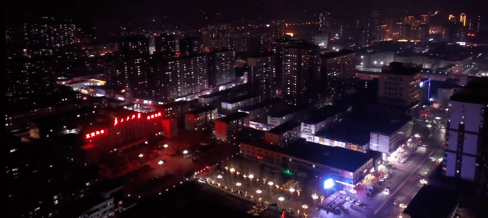 【网络中国节春节】美翻天!易县的夜景"靓"起来了