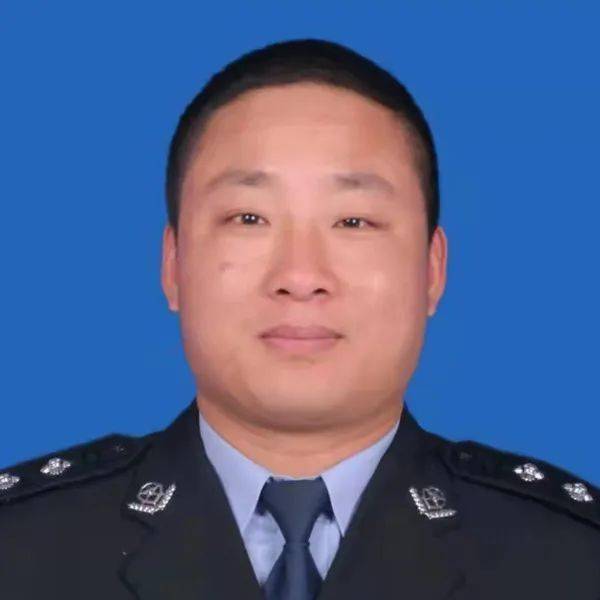 梁飞翔